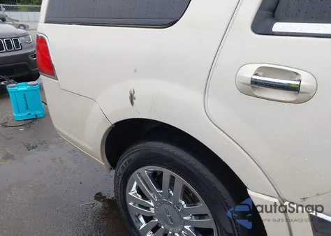 2007 Lincoln Navigator Ultimate z USA, uszkodzony, nr VIN 5LMFU27527LJ00758